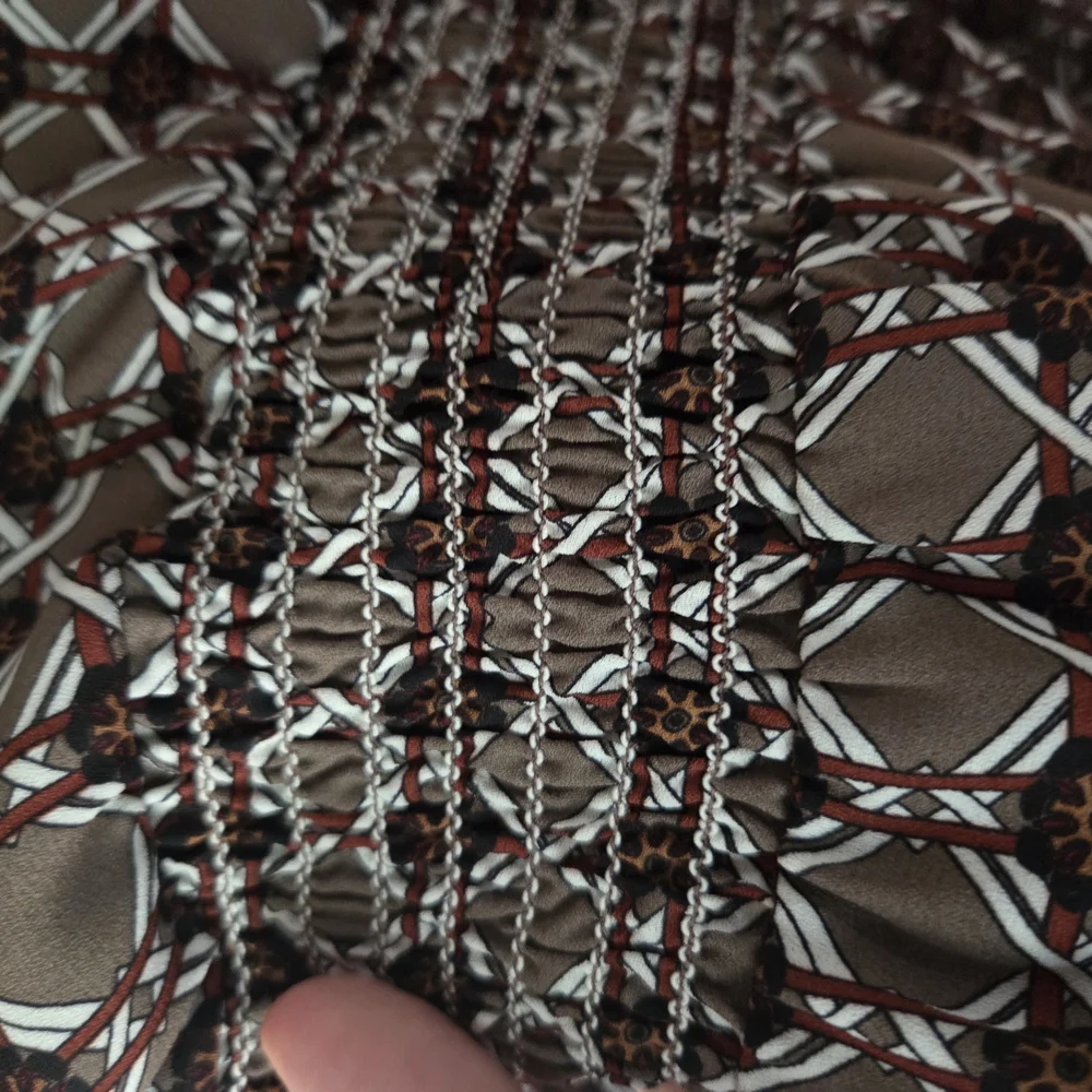 Max Studio Geometric Patterned Blouse - Picture 7 of 8